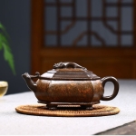 宜兴紫砂壶螭龙六方壶