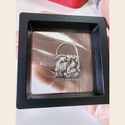 细节展示放大镜特效