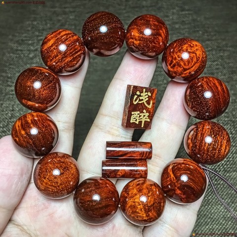 细节展示放大镜特效