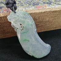 鱼化龙冰种翡翠挂件